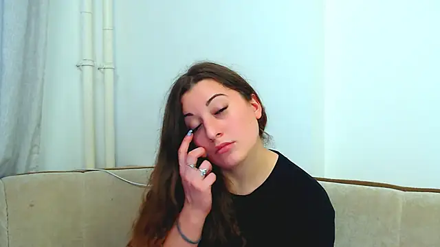 Helen Adams  online show from 12/27/24, 10:45