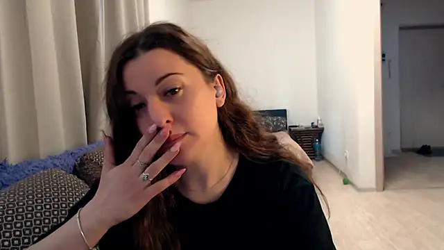 Helen Adams  online show from 06/17/26, 05:07