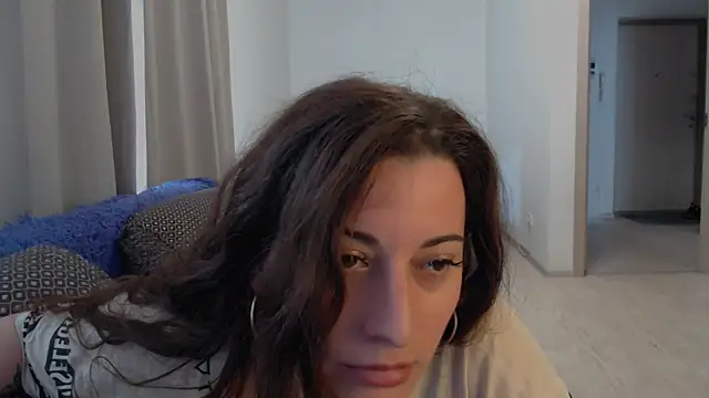 Helen Adams  online show from 07/07/26, 07:23