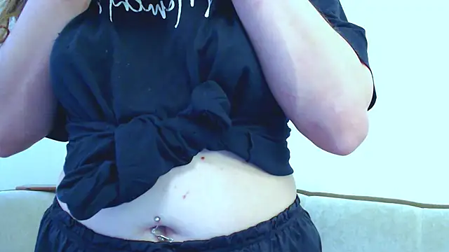 Helen Adams  online show from 03/14/25, 10:39