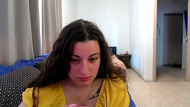 Snapshot of Helen_Adams_ chatting on 05/20/26, 06:10 Helen Adams online show from 05/20/26, 06:10