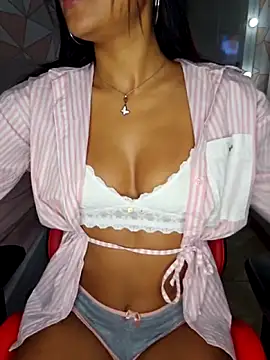 moreninhasilva online show from 04/11/26, 01:02