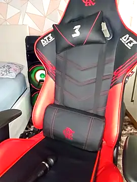 Snapshot of moreninhasilva chatting on 10/11/25, 12:00 moreninhasilva online show from 10/11/25, 12:00