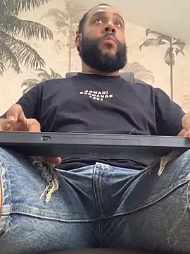 boy  ofc online show from 11/10/25, 07:52