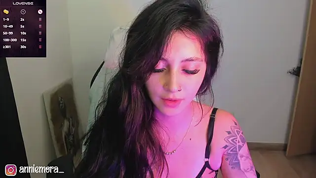 annie mora online show from 01/12/25, 02:03