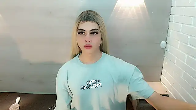 Daniela Pink  online show from 03/02/25, 07:19