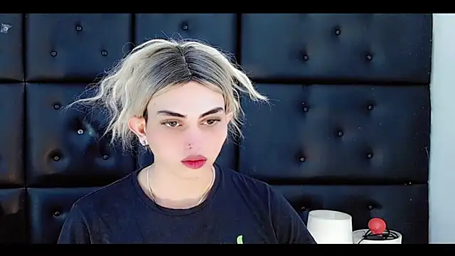 Daniela Pink  online show from 02/24/26, 08:42