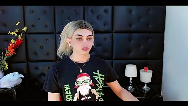 Daniela Pink  online show from 03/08/26, 07:50