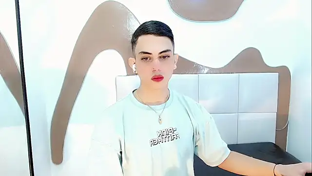 Daniela Pink  online show from 04/09/26, 06:47