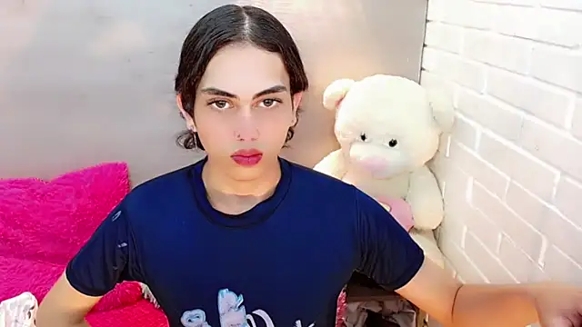 Daniela Pink  online show from 11/07/25, 07:40