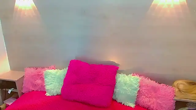 Daniela Pink  online show from 03/20/25, 09:35