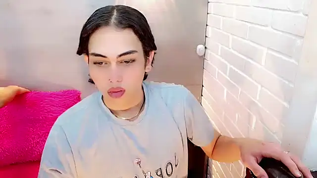 Daniela Pink  online show from 11/04/25, 08:23