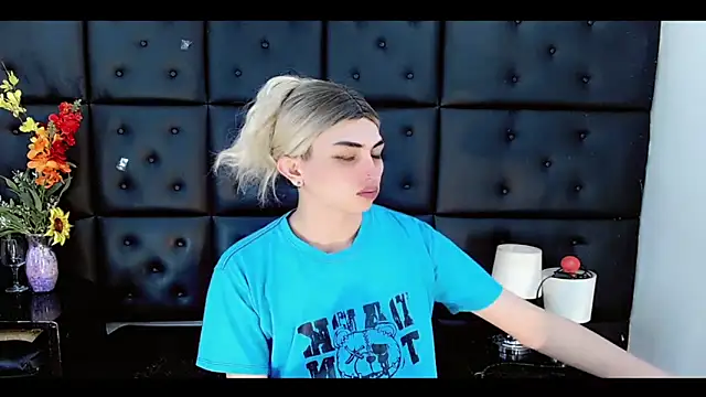 Daniela Pink  online show from 02/23/26, 08:09