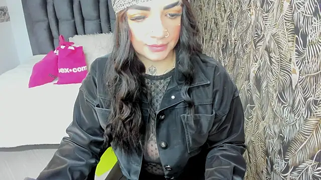 Snapshot of Anhell7_x chatting on 11/06/25, 07:40 Anhell7 x online show from 11/06/25, 07:40