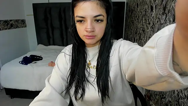 Snapshot of Anhell7_x chatting on 10/25/25, 07:36 Anhell7 x online show from 10/25/25, 07:36