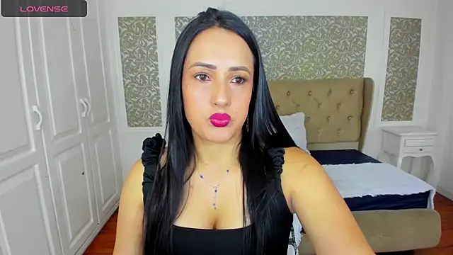 KimWessel  online show from 04/11/26, 07:50