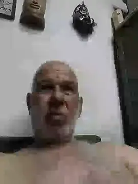 FabiQuilmes online show from 12/15/24, 02:08