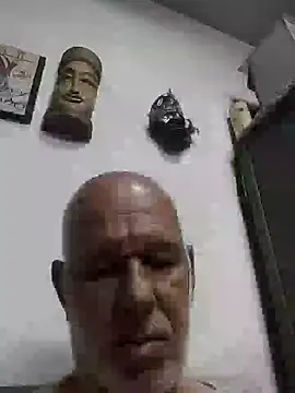 FabiQuilmes online show from 01/12/25, 03:39