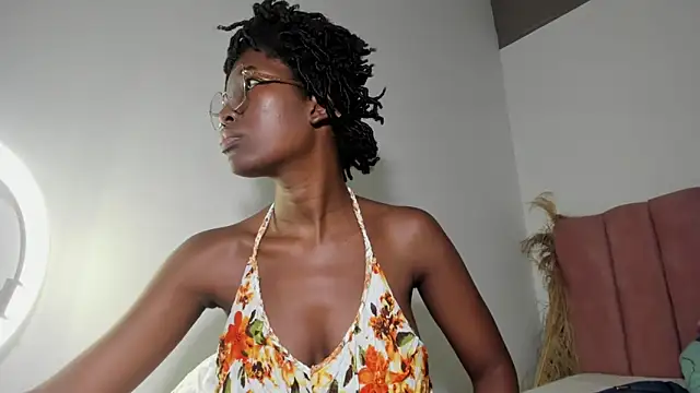 Tahira 21  online show from 12/01/25, 07:04