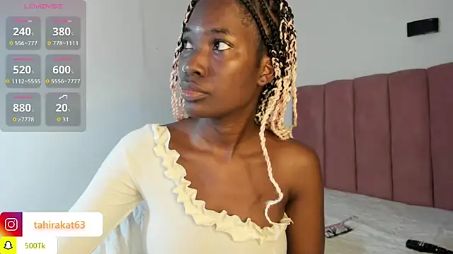 Snapshot of Tahira_21_ chatting on 02/06/26, 08:05 Tahira 21 online show from 02/06/26, 08:05