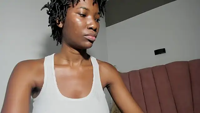 Tahira 21  online show from 11/27/25, 06:52