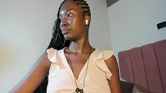 Tahira 21  online show from 04/30/26, 08:57