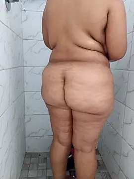 Fantasy1976 online show from 04/03/26, 06:36