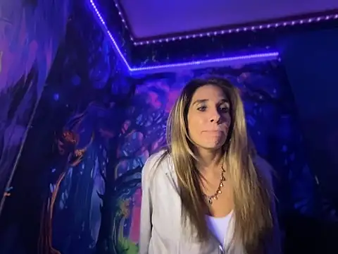 SarahStarr2020 online show from 12/24/24, 03:16