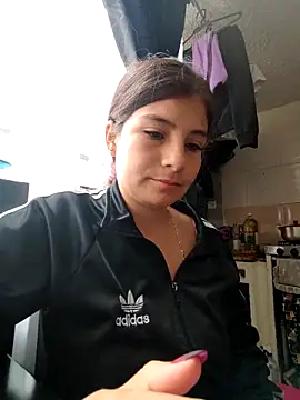 Snapshot of Sasha_smith23 chatting on 01/31/26, 07:23 Sasha smith23 online show from 01/31/26, 07:23