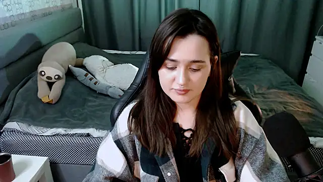 Snapshot of KiraYammy chatting on 02/14/25, 05:57 KiraYammy online show from 02/14/25, 05:57