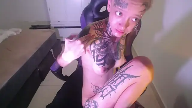 barbara anal squirt  online show from 10/16/25, 09:01