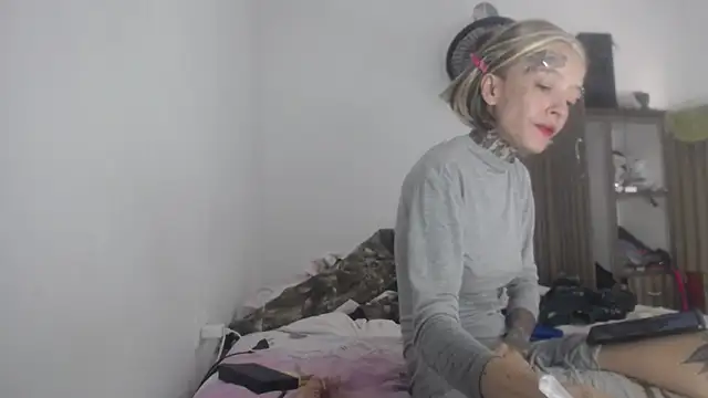 barbara anal squirt  online show from 04/07/26, 09:05