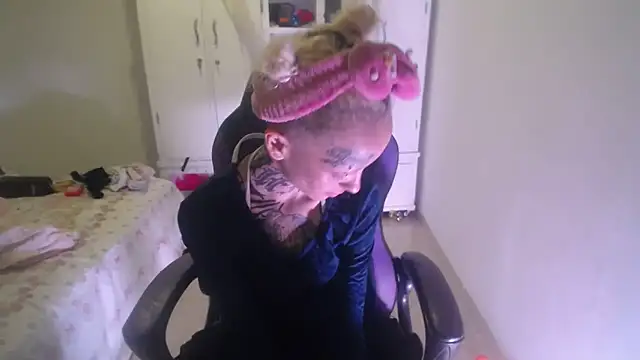 barbara anal squirt  online show from 10/21/25, 04:56