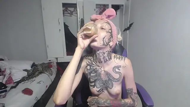 barbara anal squirt  online show from 10/26/25, 03:29