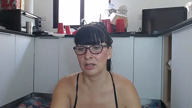 HellenLatin online show from 04/03/26, 05:52