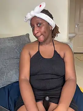 Snapshot of CarlaBeckky chatting on 10/15/25, 05:21 CarlaBeckky online show from 10/15/25, 05:21