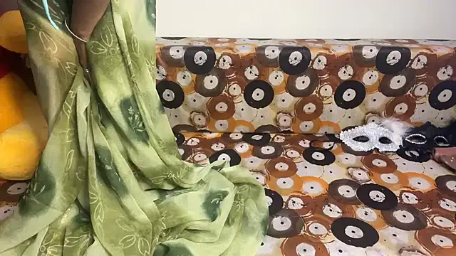 shuhana  online show from 05/08/26, 04:49