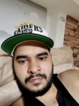 Snapshot of Magicman09@xh chatting on 03/03/26, 06:42 Magicman09xh online show from 03/03/26, 06:42