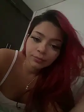 redgirlofficial online show from 05/20/26, 09:34