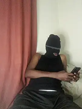 Snapshot of Gifttheskimaskboy chatting on 12/25/24, 05:26 Gifttheskimaskboy online show from 12/25/24, 05:26