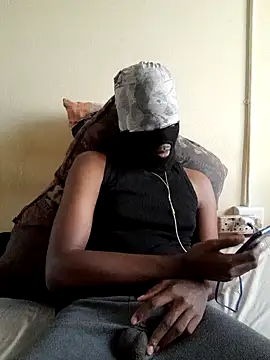 Snapshot of Gifttheskimaskboy chatting on 03/11/25, 07:14 Gifttheskimaskboy online show from 03/11/25, 07:14
