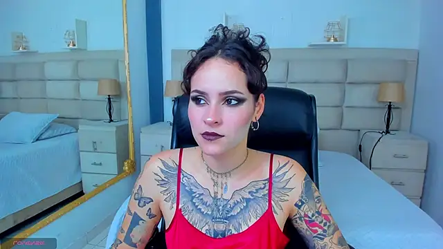 Snapshot of AnnyThompson_ chatting on 10/21/25, 09:36 AnnyThompson online show from 10/21/25, 09:36