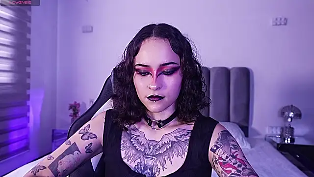 AnnyThompson  online show from 02/06/26, 09:44