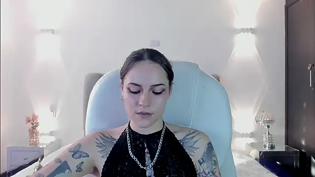 AnnyThompson  online show from 02/12/26, 10:09