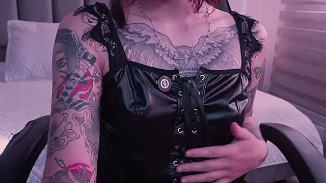 AnnyThompson  online show from 12/21/25, 09:26