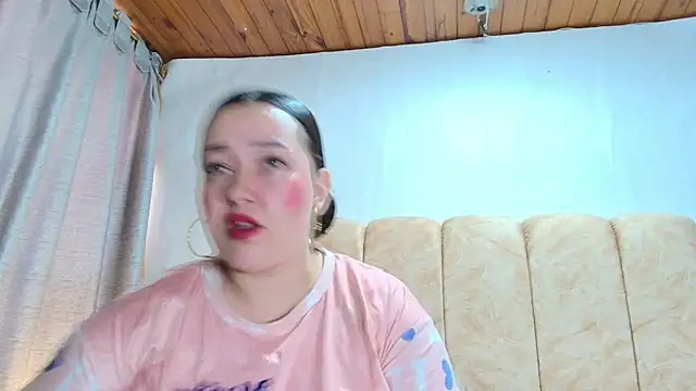 Snapshot of Zoe_Curvy chatting on 11/26/25, 12:38 Zoe Curvy online show from 11/26/25, 12:38