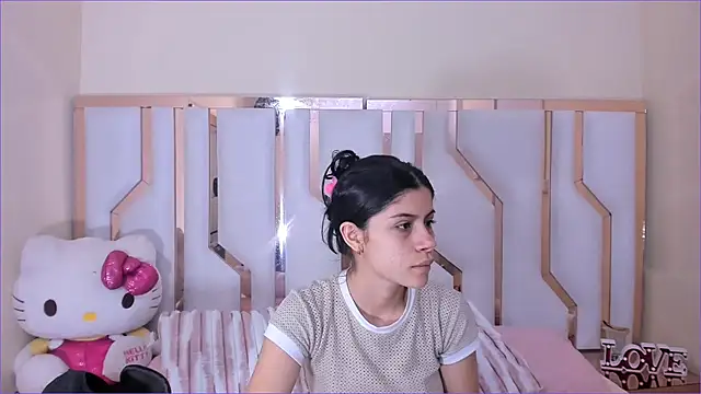 TifanyChill online show from 10/03/25, 07:26