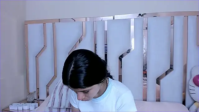 TifanyChill online show from 11/19/25, 07:03