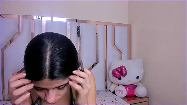 TifanyChill online show from 10/29/25, 10:09