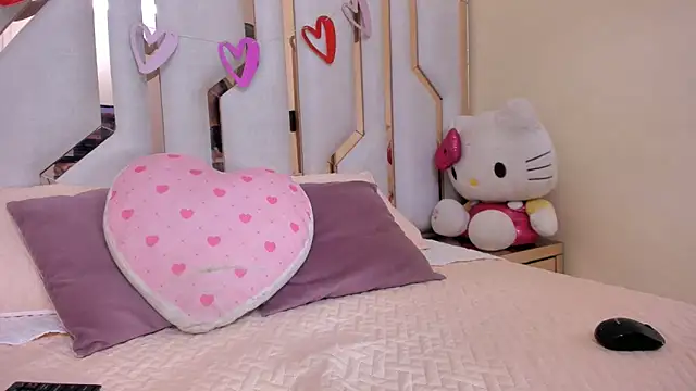 TifanyChill online show from 03/11/25, 08:20